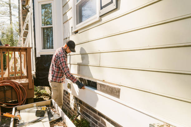 Trusted Emergency Siding Repair service in Mineola, NY - Creative Siding
